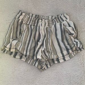tillys sky and sparrow green stripped shorts